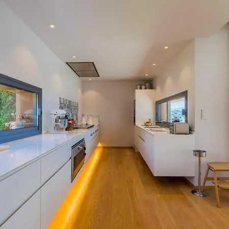 Beautiful Contemporary House With Heated Pool, Jacuzzi - What'app - 0049-1551-0224-169 - For Reservations! Σπίτι διακοπών *
