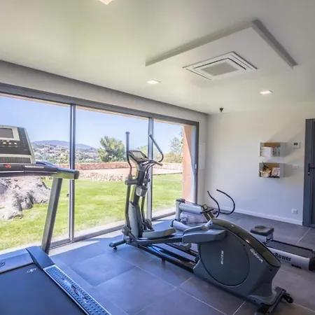 Beautiful Contemporary House With Heated Pool, Jacuzzi - What'app - 0049-1551-0224-169 - For Reservations! *