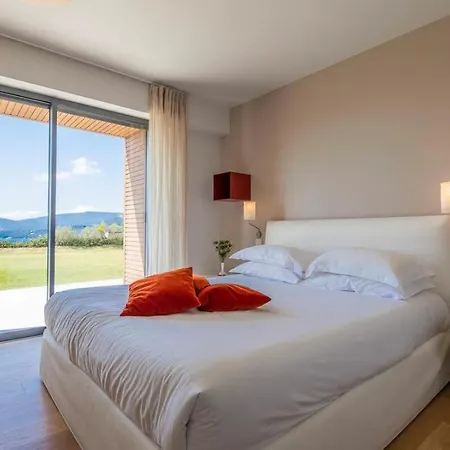 Beautiful Contemporary House With Heated Pool, Jacuzzi - What'app - 0049-1551-0224-169 - For Reservations! Prázdninový dům
